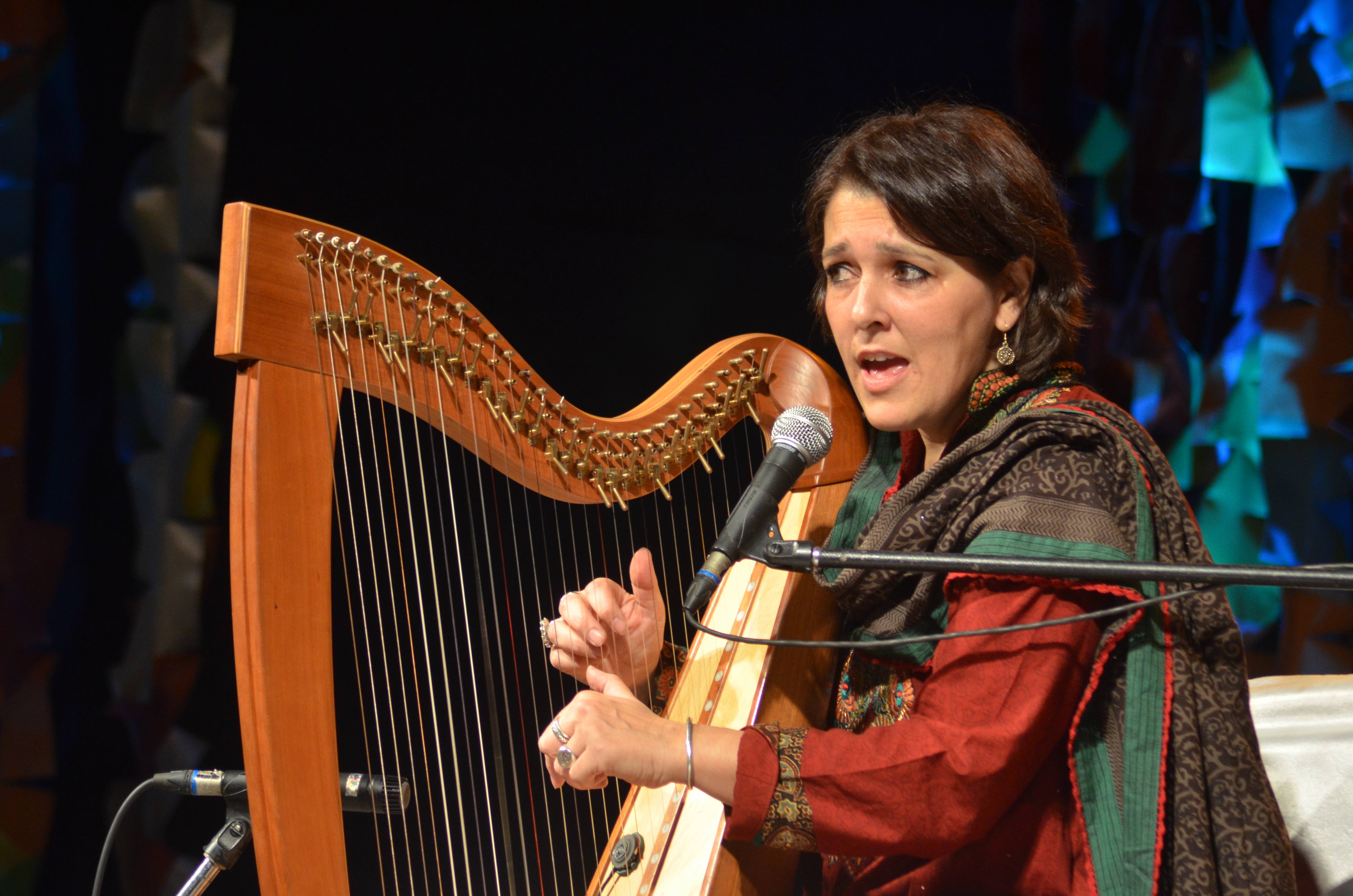 anna thoorp whisperings of a wind harp anna thoorp whisperings of a wind harp